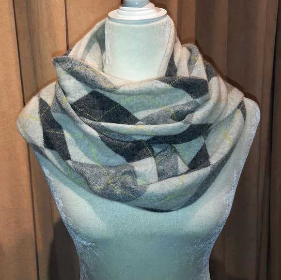 J. Crew argyle scarf - Picture 2 of 7